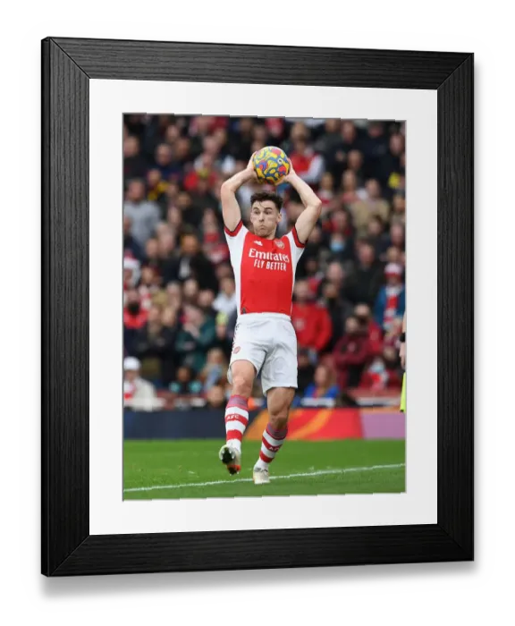 Framed Print : Arsenal's Kieran Tierney in Action Against Manchester City - Premier League 2021-22 Framed Print : Arsenal's Kieran Tierney in Action Against Manchester City - Premier League 2021-22