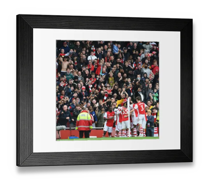 Framed Print : Arsenal Fans Celebrate First Goal Against Manchester City (2021-22)