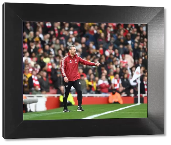 Arsenal vs Manchester City: Albert Stuivenburg Coaches at Emirates Stadium (Premier League 2021-22)