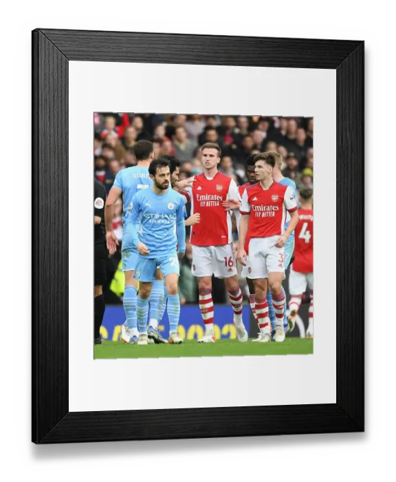 Framed Print : Clash of Titans: Arsenal vs Manchester City - Premier League Showdown (January 2022)