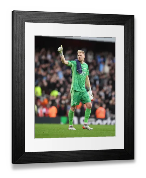 Framed Print : Arsenal's Aaron Ramsdale Applauding Fans: Arsenal vs Manchester City, Premier League 2021-22 Framed Print : Arsenal's Aaron Ramsdale Applauding Fans: Arsenal vs Manchester City, Premier League 2021-22