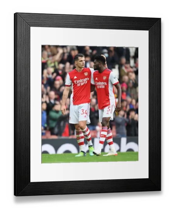 Framed Print : Arsenal's Xhaka and Partey in Action against Manchester City - Premier League 2021-22