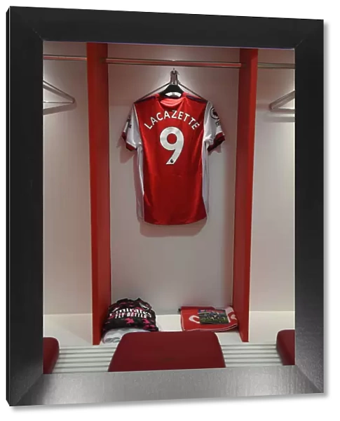 Arsenal Dressing Room: Pre-Match Focus before the Clash against Manchester City (2021-22)