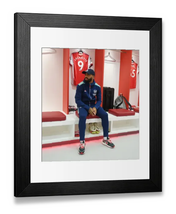 Framed Print : Arsenal's Alex Lacazette Prepares for Manchester City Showdown - Premier League 2021-22 Framed Print : Arsenal's Alex Lacazette Prepares for Manchester City Showdown - Premier League 2021-22