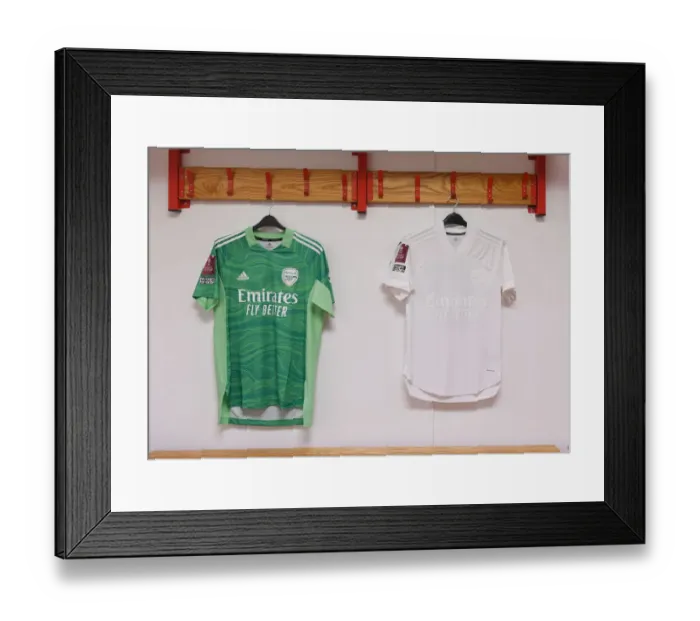 Framed Print : Nottingham Forest v Arsenal: The Emirates FA Cup Third Round Framed Print : Nottingham Forest v Arsenal: The Emirates FA Cup Third Round