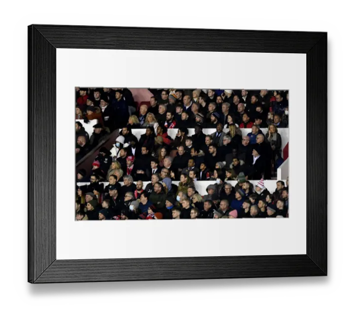 Framed Print : Idris Elba at Nottingham Forest vs Arsenal FA Cup Third Round, 2021-22