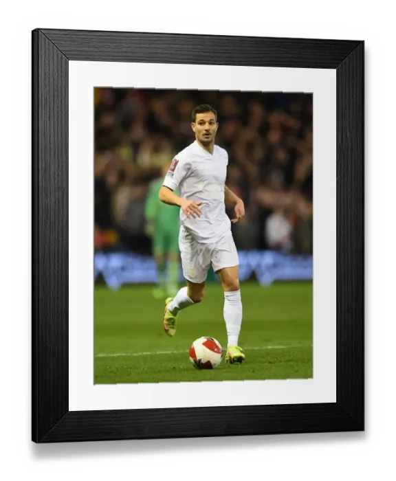 Framed Print : Arsenal's Cedric Soares in Action against Nottingham Forest in FA Cup Match Framed Print : Arsenal's Cedric Soares in Action against Nottingham Forest in FA Cup Match