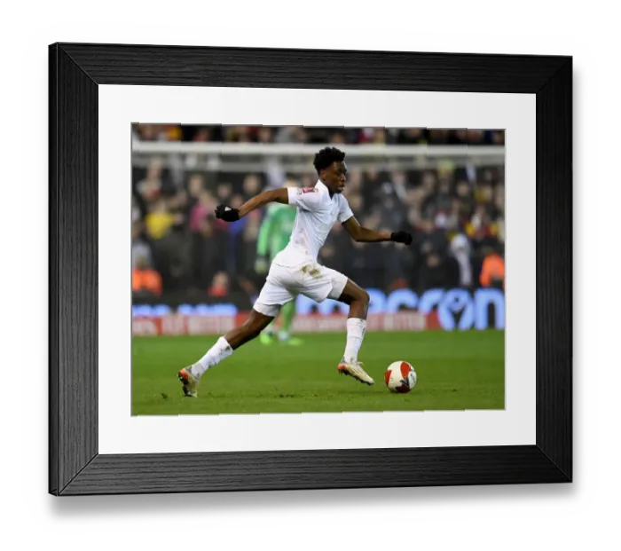 Framed Print : Arsenal's Albert Sambi Lokonga in FA Cup Action Against Nottingham Forest Framed Print : Arsenal's Albert Sambi Lokonga in FA Cup Action Against Nottingham Forest