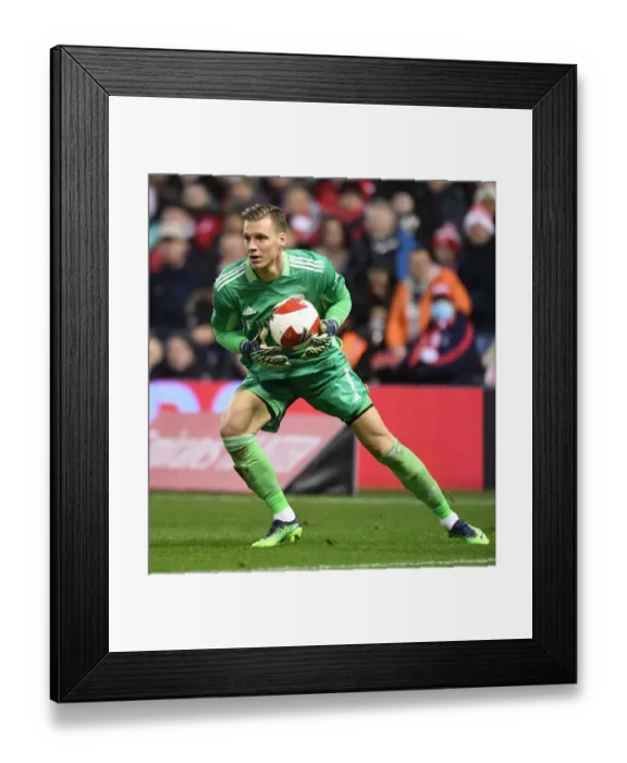 Framed Print : Arsenal's Bernd Leno in Action: FA Cup Battle against Nottingham Forest (2021-22)
