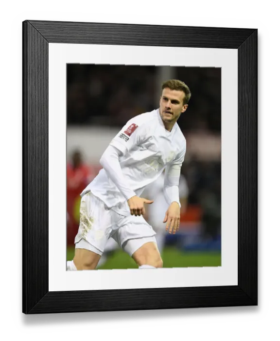 Framed Print : Arsenal's Rob Holding in FA Cup Action: Nottingham Forest vs Arsenal (2021-22) Framed Print : Arsenal's Rob Holding in FA Cup Action: Nottingham Forest vs Arsenal (2021-22)