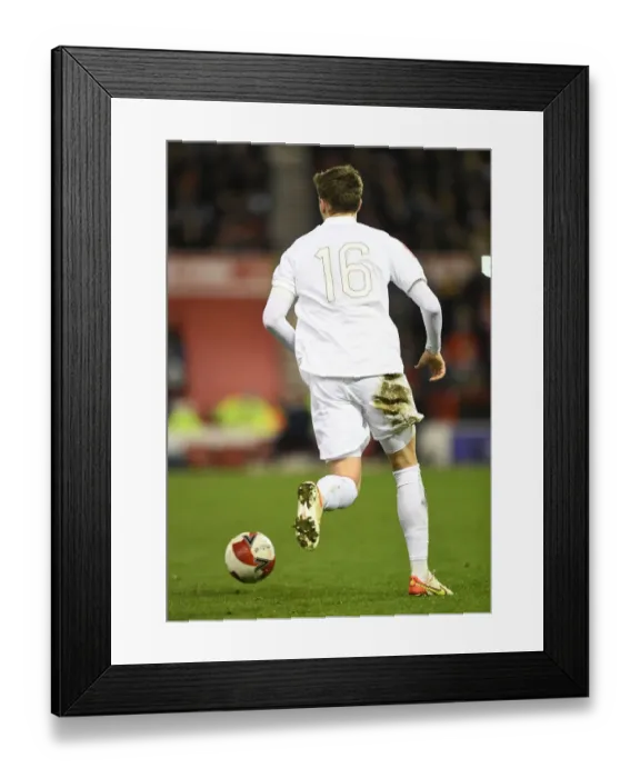 Framed Print : Rob Holding in Action: Arsenal's FA Cup Battle against Nottingham Forest Framed Print : Rob Holding in Action: Arsenal's FA Cup Battle against Nottingham Forest