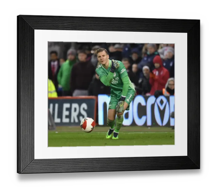 Framed Print : Arsenal's Bernd Leno in Action: FA Cup Third Round - Nottingham Forest vs Arsenal (2021-2022)