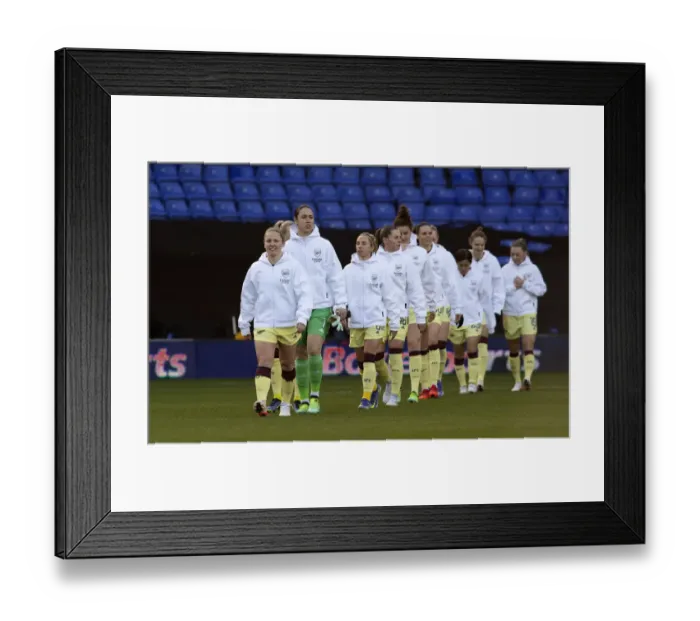 Framed Print : Arsenal Women's Supremacy: Crushing Birmingham City in WSL 1 (09 / 01 / 2022) Framed Print : Arsenal Women's Supremacy: Crushing Birmingham City in WSL 1 (09 / 01 / 2022)