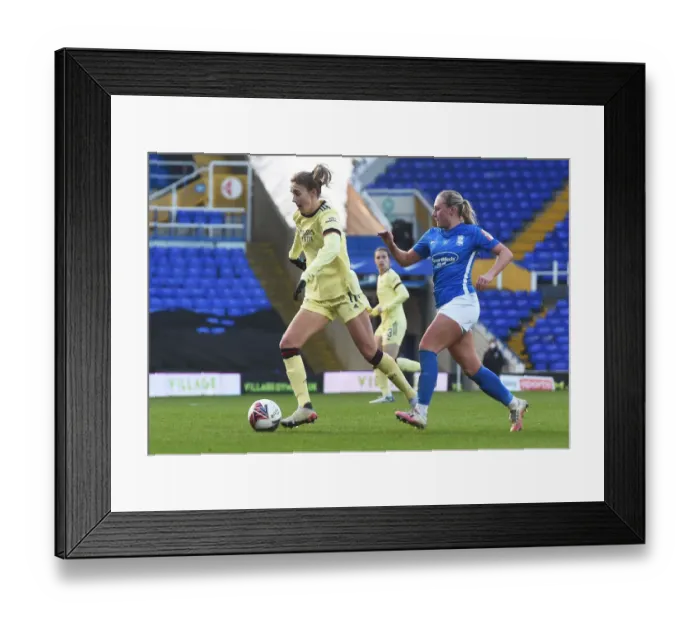Framed Print : Arsenal Women's Victory Over Birmingham City: Triumph in WSL 1 Clash (09 / 01 / 2022)
