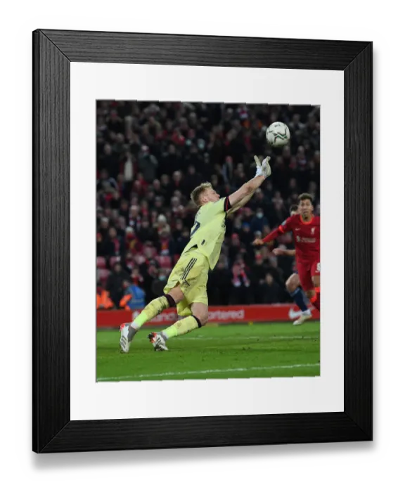 Framed Print : Arsenal's Aaron Ramsdale Prepares for Carabao Cup Showdown Against Liverpool Framed Print : Arsenal's Aaron Ramsdale Prepares for Carabao Cup Showdown Against Liverpool