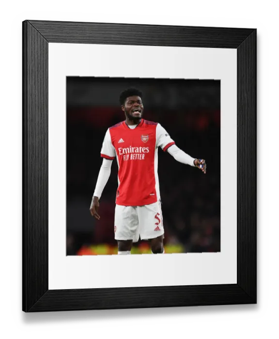 Framed Print : Arsenal's Thomas Partey in Action against Liverpool in Carabao Cup Semi-Final Framed Print : Arsenal's Thomas Partey in Action against Liverpool in Carabao Cup Semi-Final