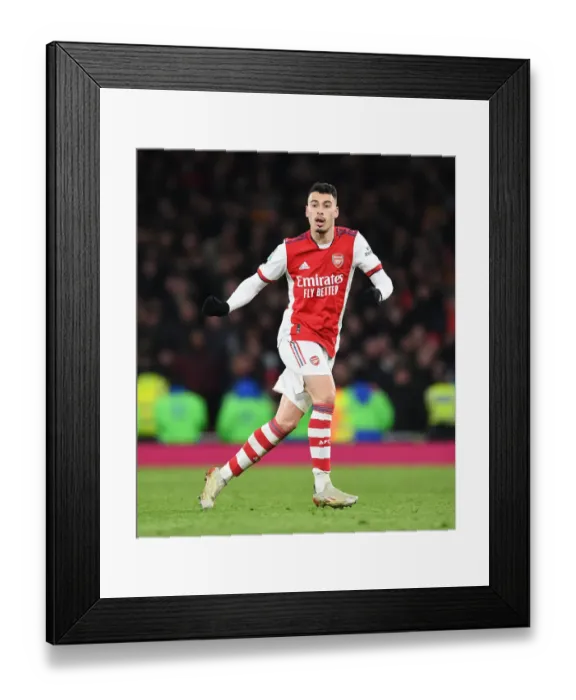 Framed Print : Arsenal's Gabriel Martinelli Faces Off Against Liverpool in Carabao Cup Semi-Final
