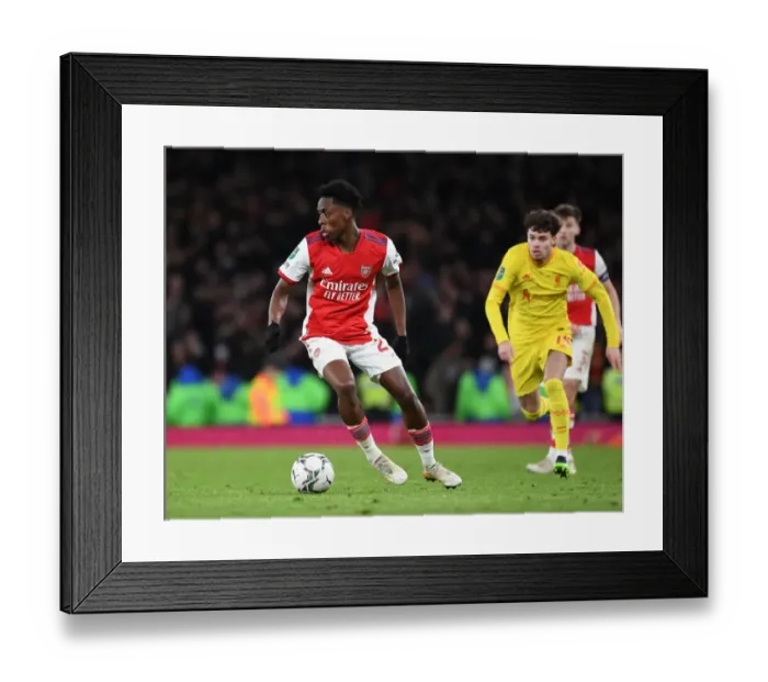Framed Print : Arsenal vs Liverpool Showdown: Carabao Cup Semi-Final Clash at Emirates Stadium