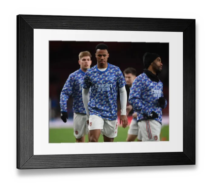 Framed Print : Gabriel Magalhaes: Arsenal's Focused Defender Ahead of Carabao Cup Semi-Final vs Liverpool