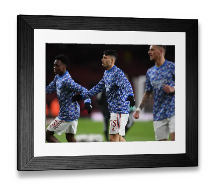 Framed Print : Gabriel Martinelli Readies for Arsenal's Carabao Cup Showdown Against Liverpool