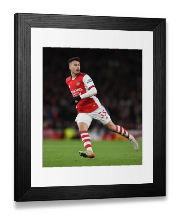 Framed Print : Martinelli Faces Liverpool: Arsenal's Star Forward in Carabao Cup Showdown