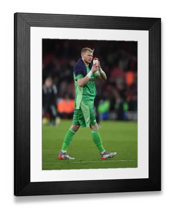 Framed Print : Arsenal's Aaron Ramsdale Celebrates Carabao Cup Semi-Final Victory over Liverpool