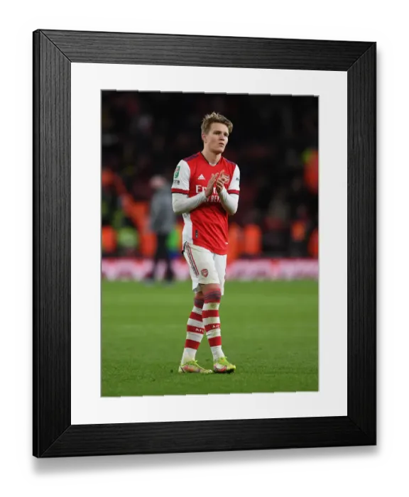 Framed Print : Arsenal's Martin Odegaard Celebrates Carabao Cup Semi-Final Victory Over Liverpool