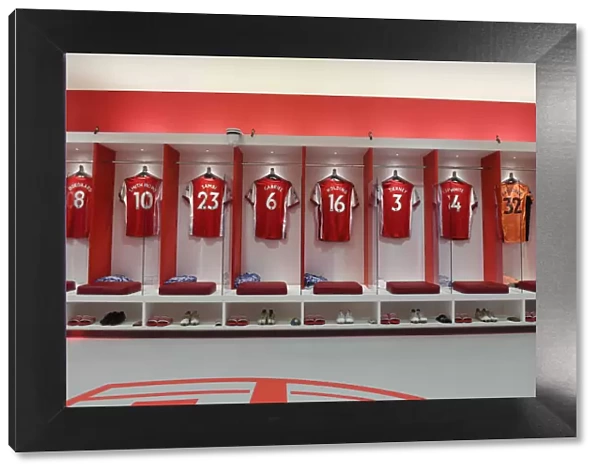 Arsenal's Pre-Match Focus: Inside the Changing Room before Battle against Burnley (Premier League 2021-22)