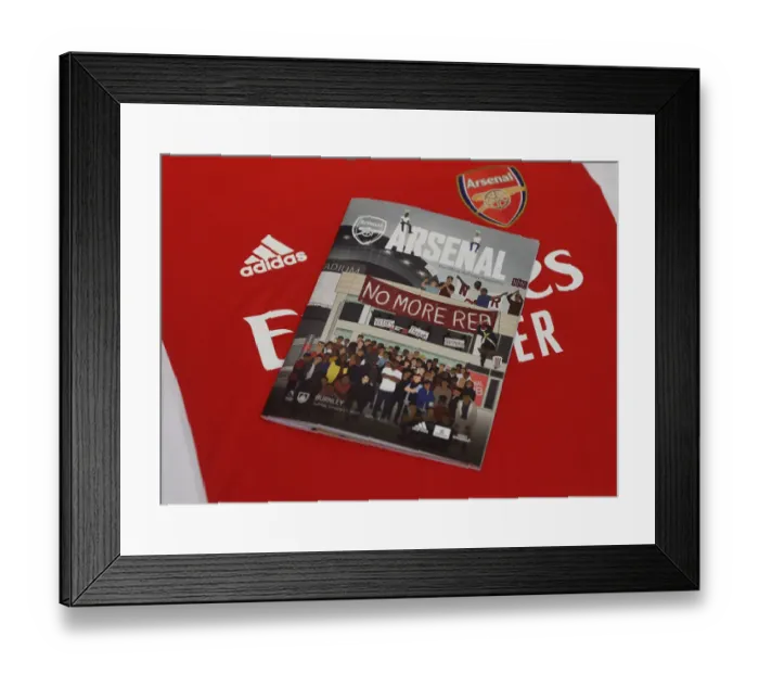 Framed Print : Behind the Scenes: Arsenal Changing Room before Arsenal v Burnley, Premier League 2021-22 Framed Print : Behind the Scenes: Arsenal Changing Room before Arsenal v Burnley, Premier League 2021-22