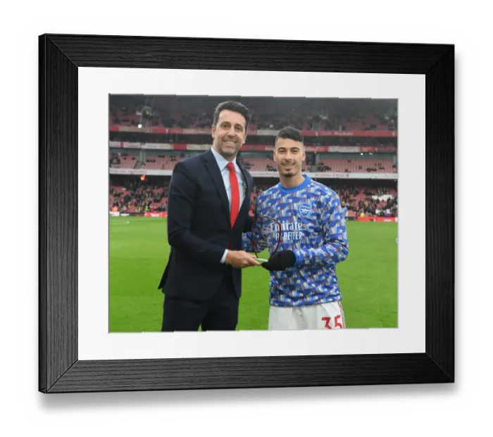 Framed Print : Arsenal's Gabriel Martinelli Receives Player of the Month Award vs Burnley, 2021-22