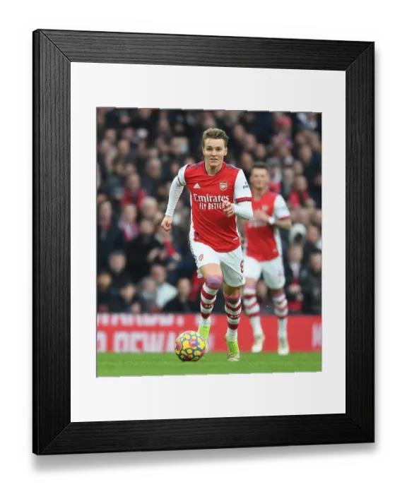Framed Print : Martin Odegaard in Action: Arsenal vs Burnley, Premier League 2021-22