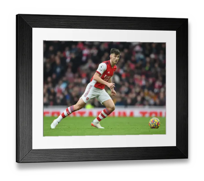 Framed Print : Arsenal's Kieran Tierney in Action: Arsenal vs Burnley, Premier League 2021-22 Framed Print : Arsenal's Kieran Tierney in Action: Arsenal vs Burnley, Premier League 2021-22