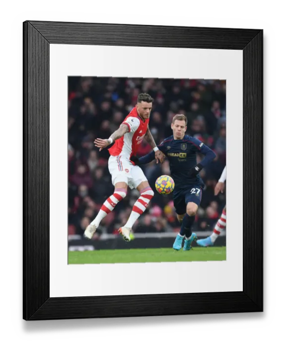 Framed Print : Arsenal vs Burnley: Intense Battle – Ben White vs Matej Vydra, Premier League 2021-22