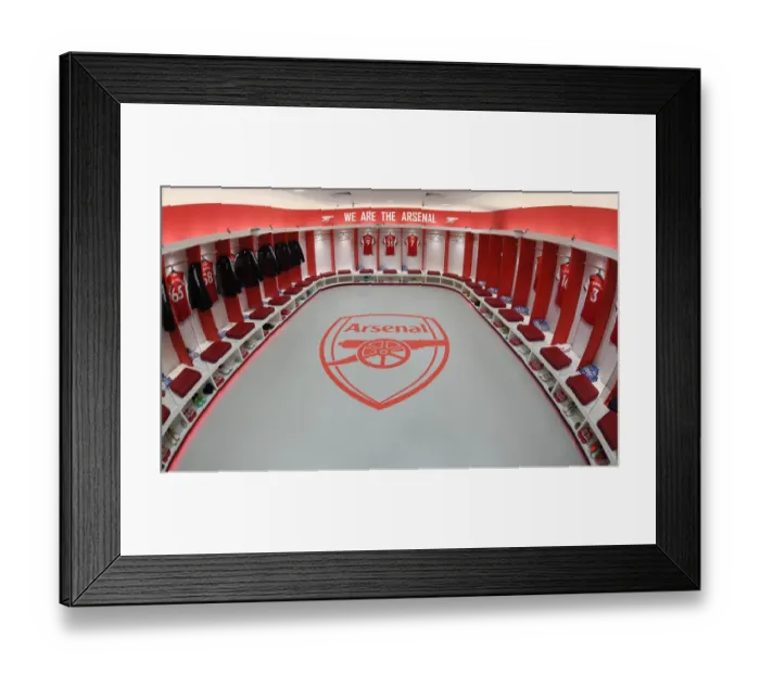 Framed Print : Arsenal Changing Room: Pre-Match Focus against Burnley (Premier League 2021-22)