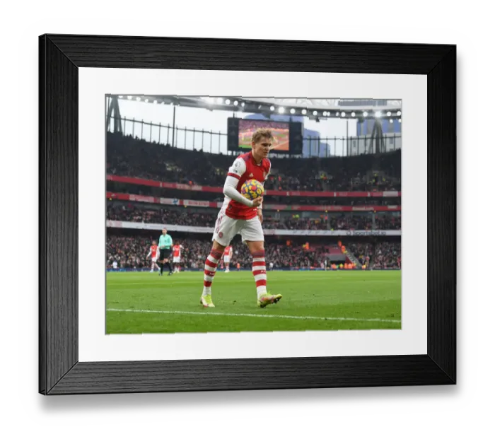 Framed Print : Martin Odegaard in Action: Arsenal vs Burnley, Premier League 2021-22