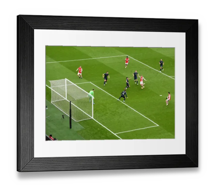 Framed Print : Arsenal's Martin Odegaard Shines in Arsenal v Burnley Premier League Clash (2021-22)