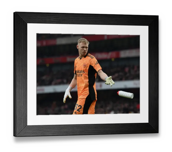 Framed Print : Arsenal's Aaron Ramsdale in Action: Arsenal vs Burnley, Premier League 2021-22