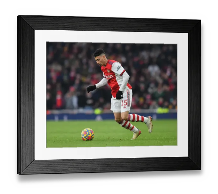 Framed Print : Martinelli in Action: Arsenal vs Burnley, Premier League 2021-22 Framed Print : Martinelli in Action: Arsenal vs Burnley, Premier League 2021-22