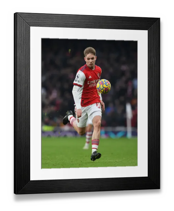 Framed Print : Arsenal's Emile Smith Rowe Shines in Premier League Clash Against Burnley Framed Print : Arsenal's Emile Smith Rowe Shines in Premier League Clash Against Burnley