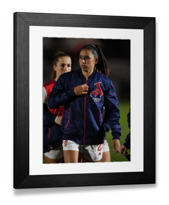 Framed Print : Arsenal's Rafaelle Souza Readies for FA WSL Clash Against Brighton Hove Albion