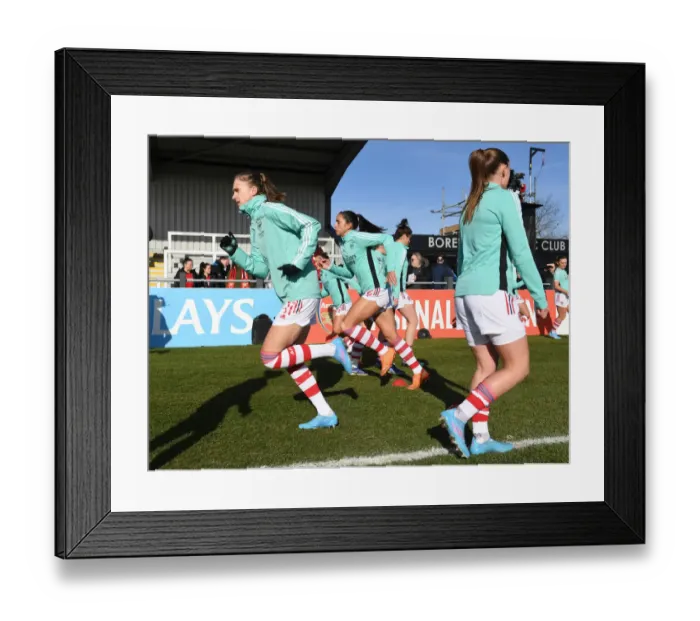 Framed Print : Arsenal's Vivianne Miedema Gears Up for Arsenal Women vs Manchester United Women in FA WSL Showdown