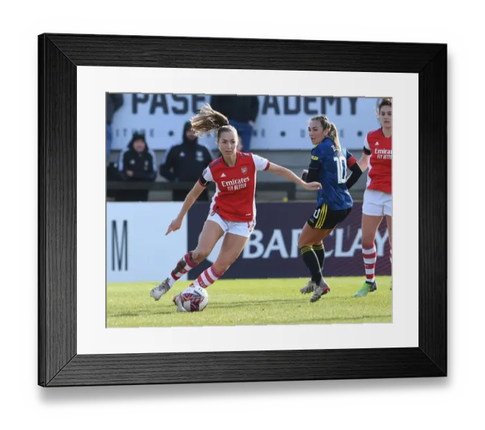 Framed Print : Arsenal vs Manchester United: Women's FA Super League Clash - Lia Walti vs Katie Zelem Battle
