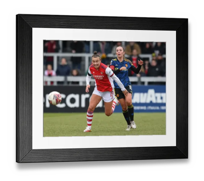 Framed Print : Arsenal vs Manchester United: Foord vs Zelem Showdown in FA WSL Clash
