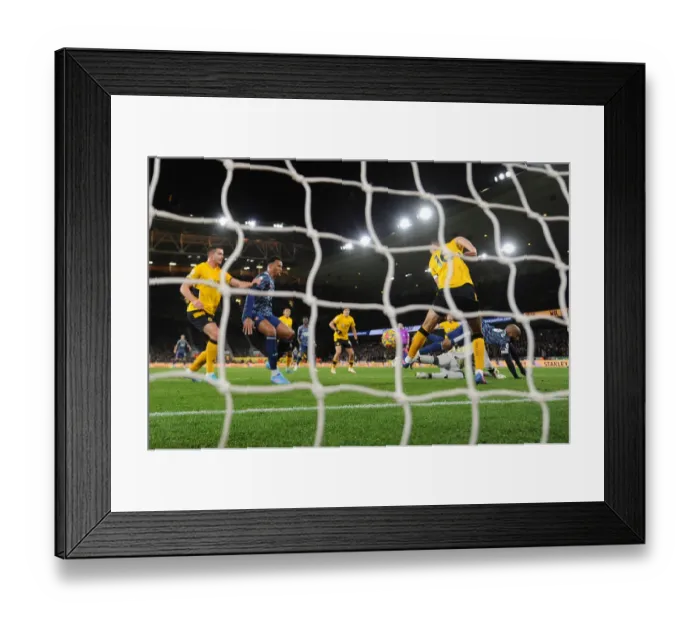 Framed Print : Wolverhampton Wanderers v Arsenal - Premier League