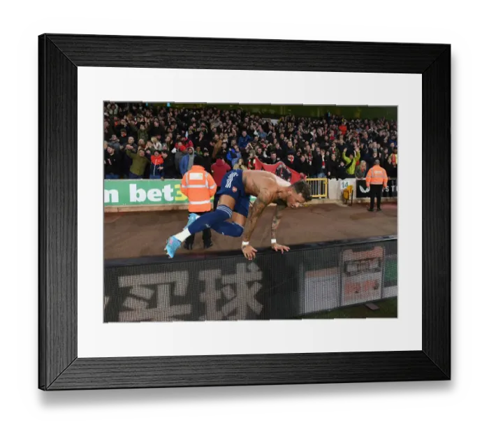 Framed Print : Ben White's Heartwarming Gesture: Wolverhampton Wanderers vs. Arsenal, Premier League 2021-22 Framed Print : Ben White's Heartwarming Gesture: Wolverhampton Wanderers vs. Arsenal, Premier League 2021-22