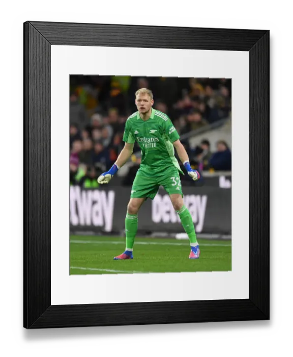 Framed Print : Arsenal's Aaron Ramsdale Goes Head-to-Head with Wolverhampton Wanderers in Premier League Clash