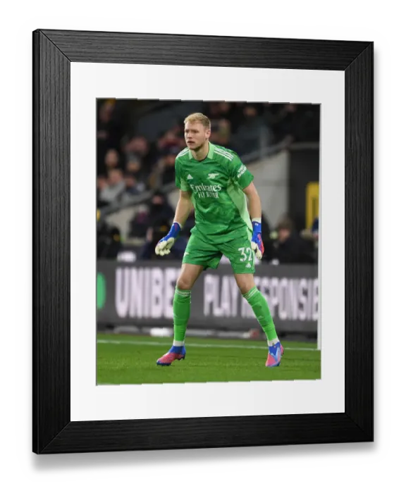 Framed Print : Arsenal's Aaron Ramsdale Stands Firm in Premier League Showdown vs. Wolverhampton Wanderers