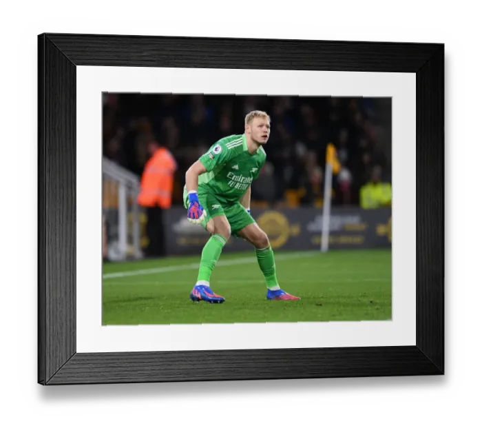 Framed Print : Arsenal's Aaron Ramsdale Faces Off Against Wolverhampton Wanderers in Intense Premier League Clash
