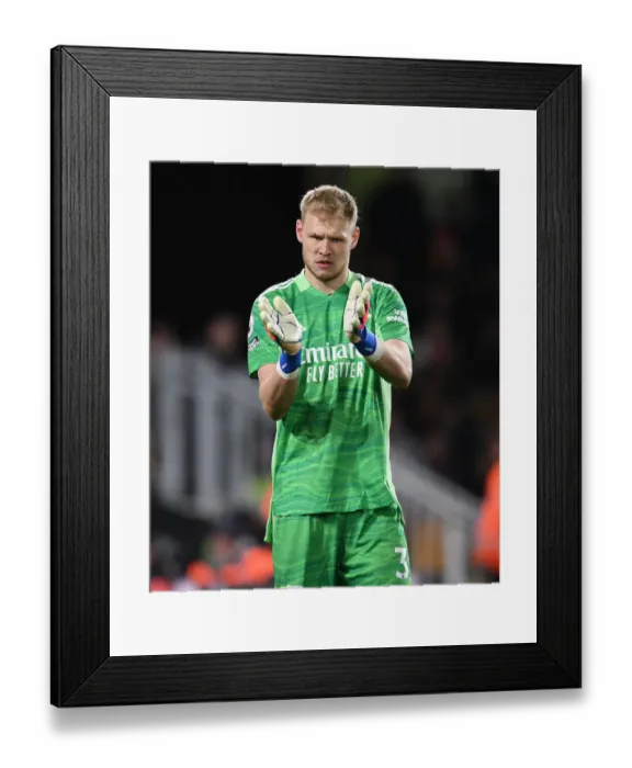 Framed Print : Arsenal's Aaron Ramsdale Faces Off in Intense Premier League Showdown Against Wolverhampton Wanderers