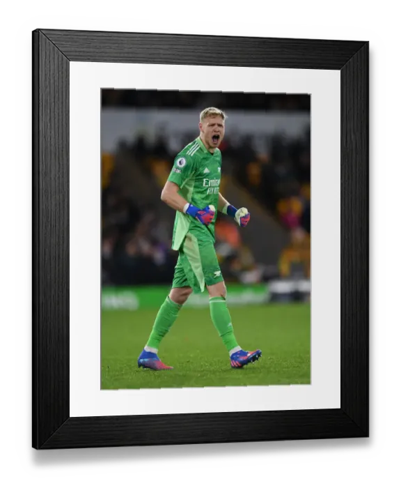 Framed Print : Arsenal's Aaron Ramsdale in Action: Intense Showdown Against Wolverhampton Wanderers in Premier League